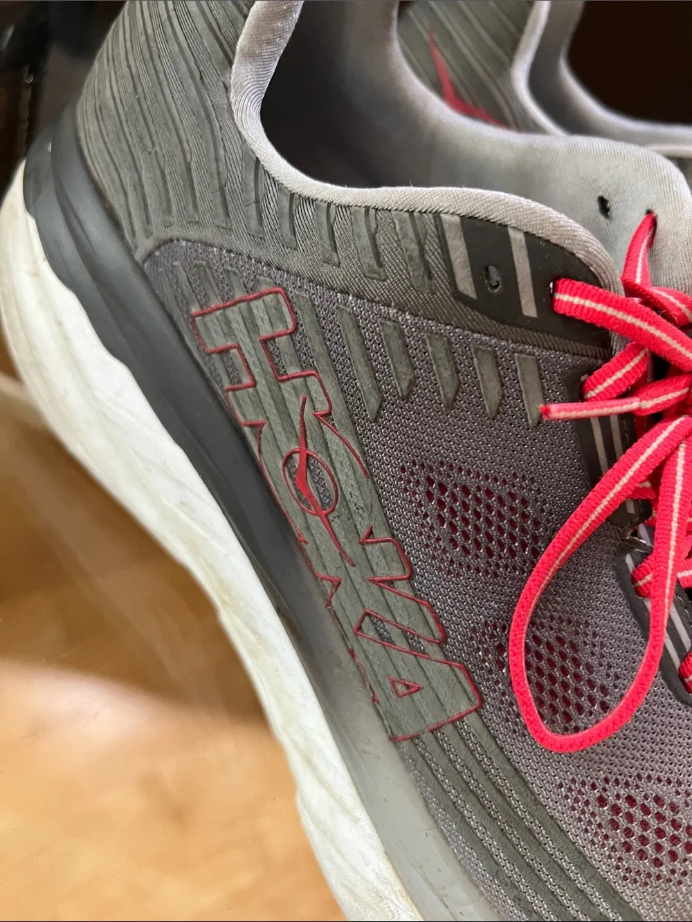 Hoka Men's Gray Athletic Swim Shoes with Red Accents